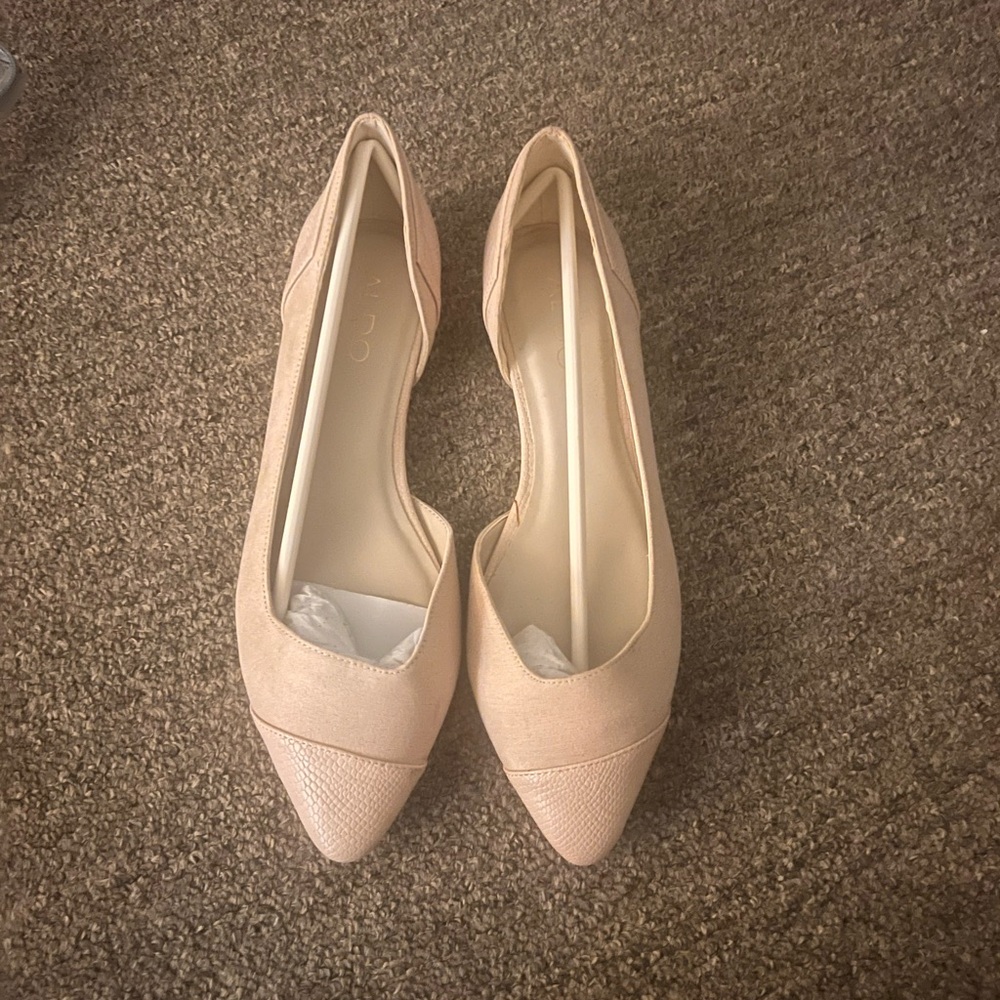 ALDO women’s flats